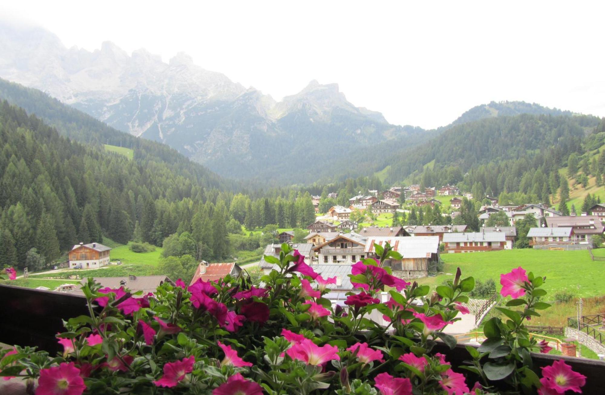 Hotel Corona Val di Zoldo Exteriér fotografie